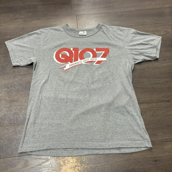 vintage Q107 torontos best radio t shirt 80s M - Picture 3 of 4